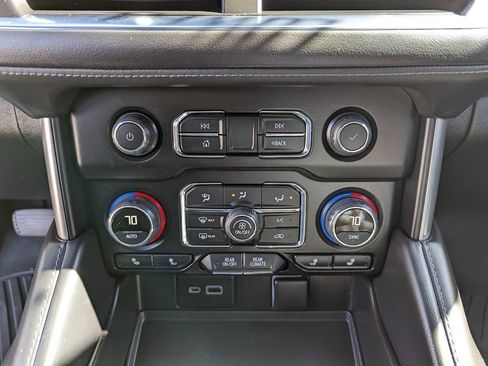Used 2023 Chevrolet Tahoe Z71 AWD/4WD image 22