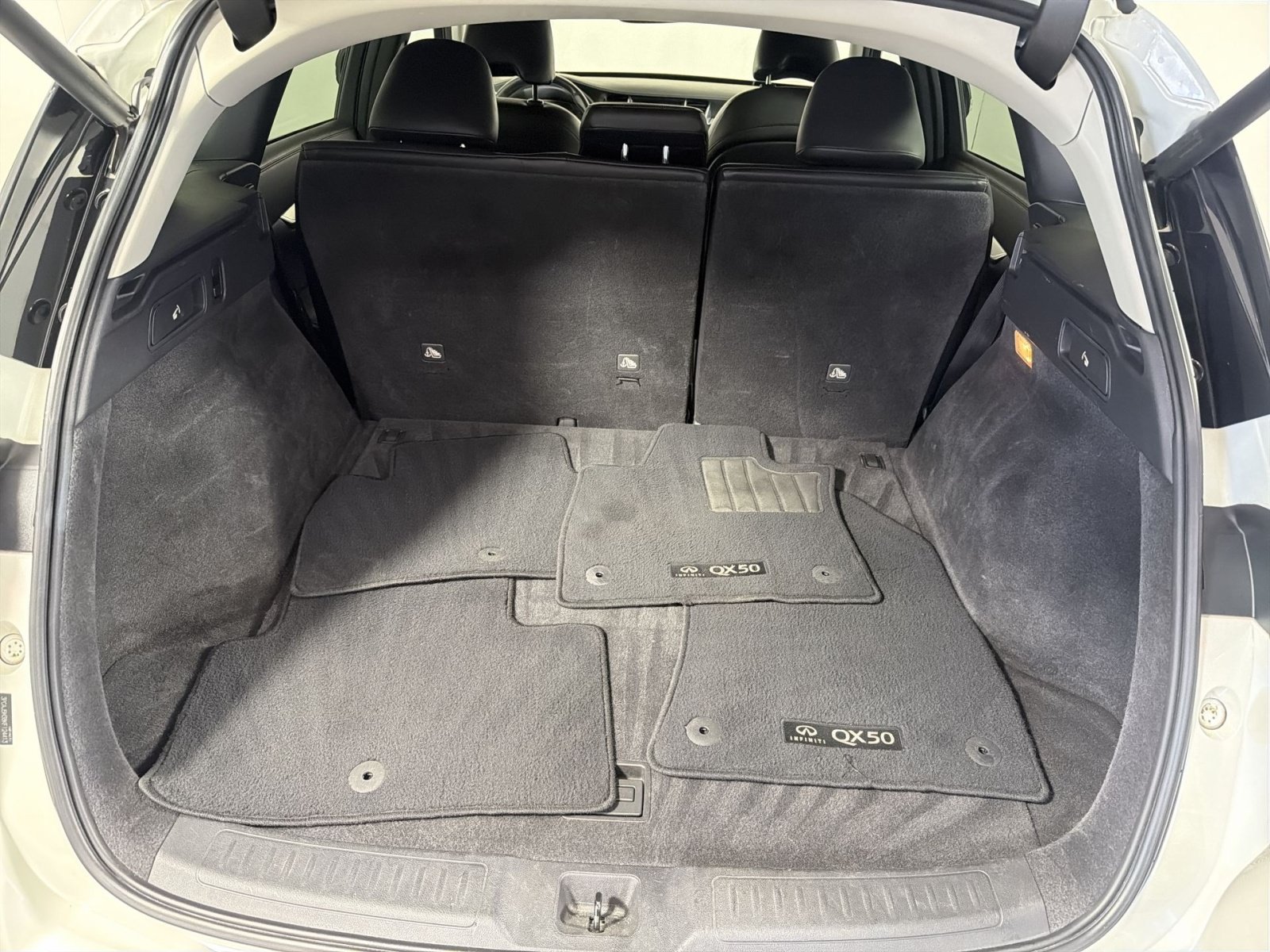 Used 2019 INFINITI QX50 Luxe AWD/4WD image 25