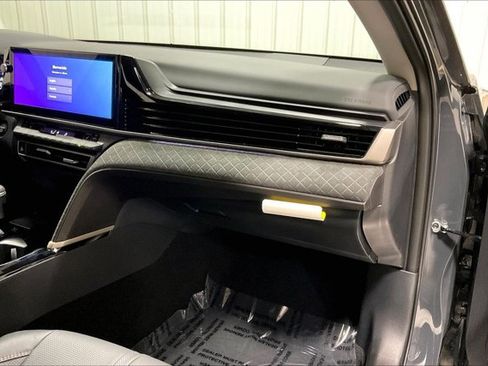 New 2026 Toyota Camry Hybrid image 28