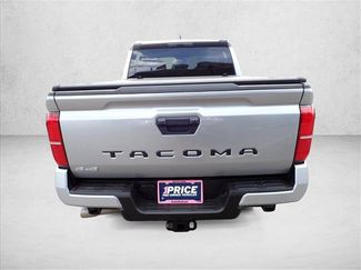 Used 2024 Toyota Tacoma SR5 AWD/4WD video 3