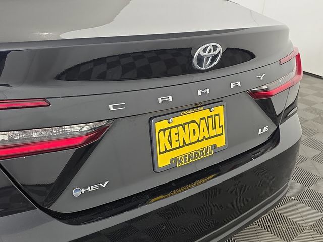 Used 2025 Toyota Camry LE FWD image 11