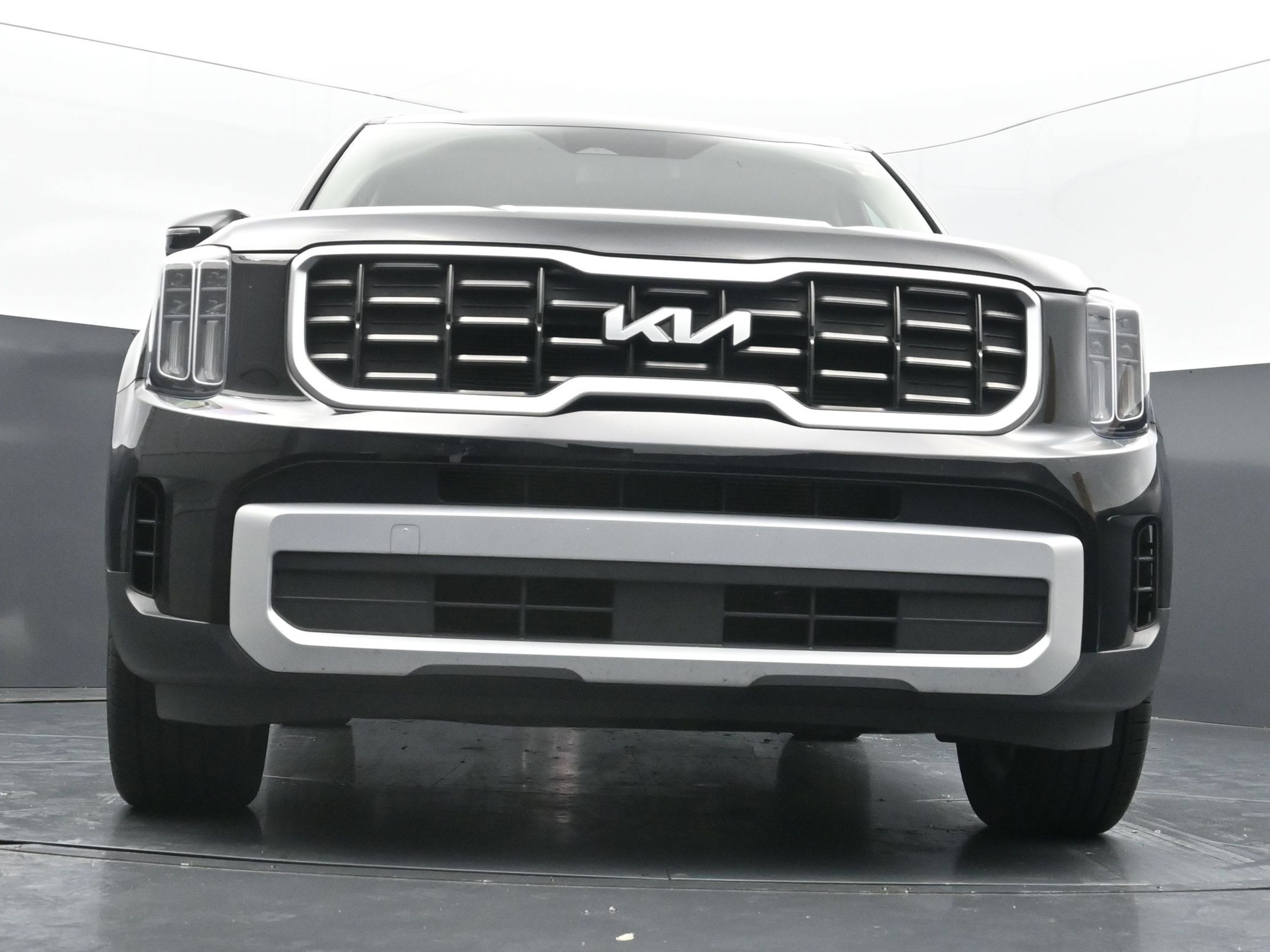 Used 2025 Kia Telluride S FWD image 42