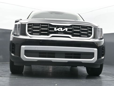 Used 2025 Kia Telluride S FWD image 42