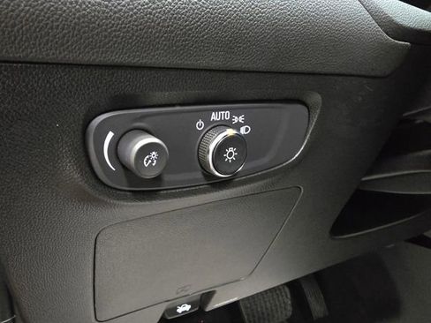 Used 2024 Buick Encore GX Preferred AWD/4WD image 15
