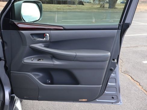 Used 2010 Lexus LX 570 4WD image 29