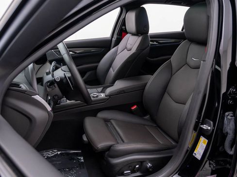 Used 2025 Cadillac CT5 V RWD image 19