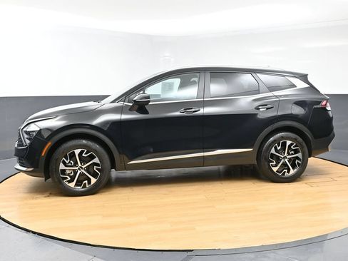 Used 2023 Kia Sportage EX AWD/4WD image 6