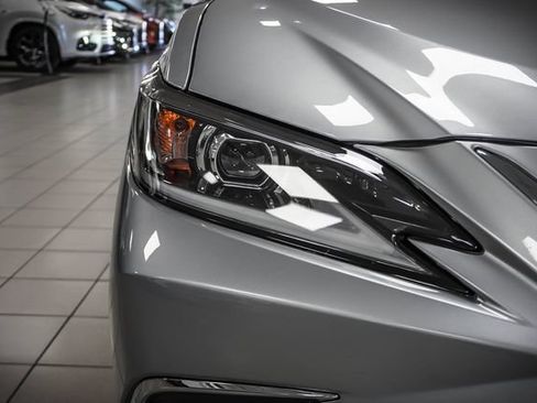 Certified 2025 Lexus ES 350 w/ Accessory Package (Z2) FWD image 27