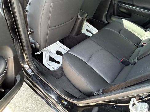 Used 2013 Dodge Avenger SE w/ Blacktop Pkg FWD image 9