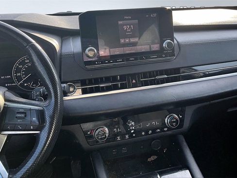 Used 2022 Mitsubishi Outlander SEL Black Edition image 6