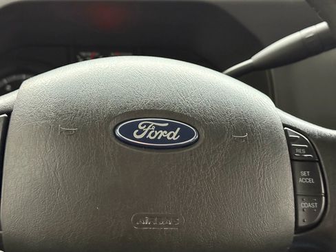 Used 2014 Ford E-150 and Econoline 150 Extended image 19
