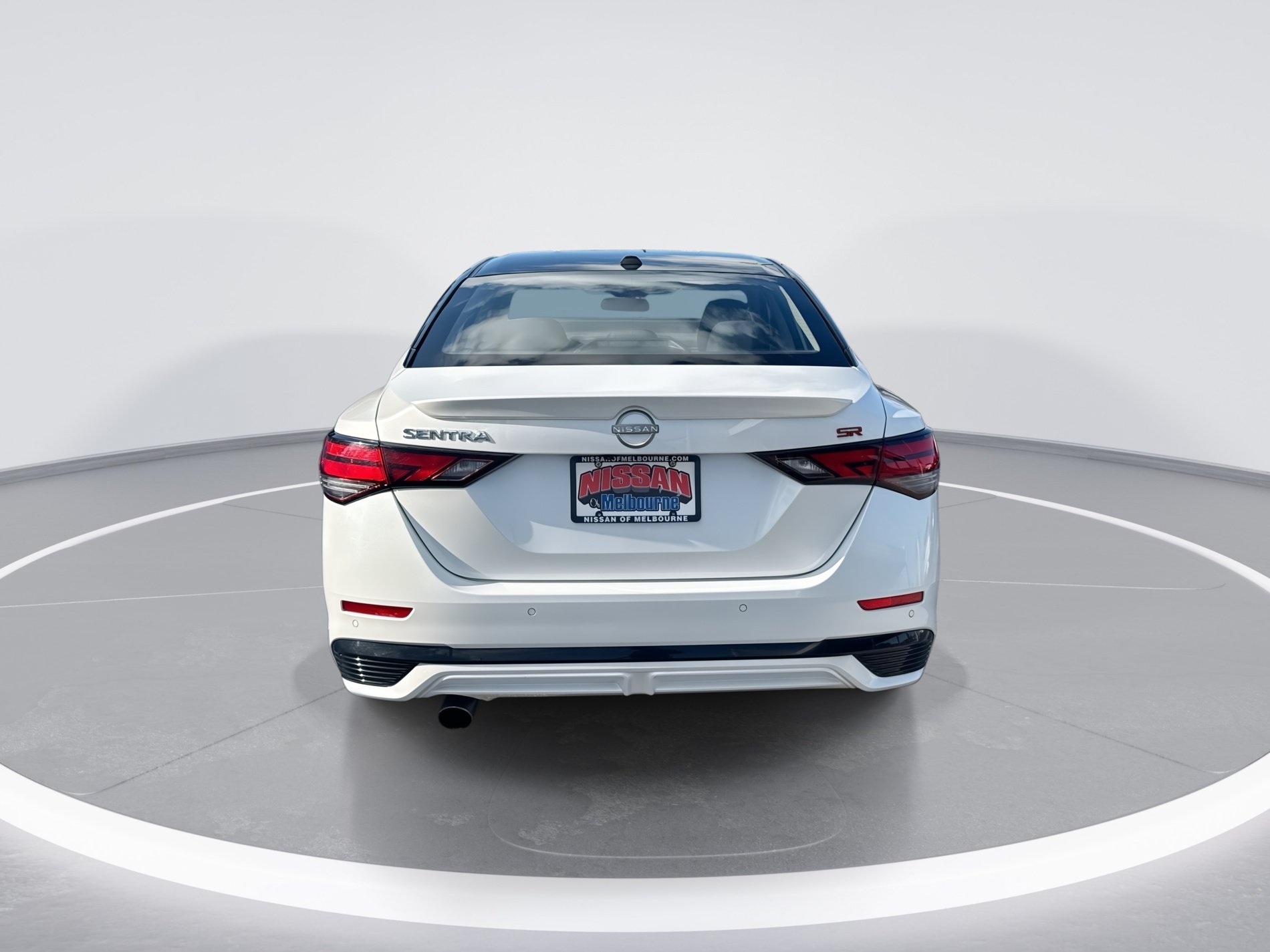Certified 2025 Nissan Sentra SR FWD image 5