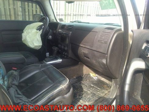 Used 2007 HUMMER H3 image 7