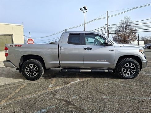Used 2018 Toyota Tundra SR5 image 25