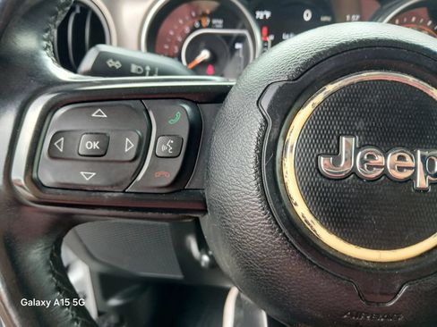Used 2018 Jeep Wrangler Unlimited Sport S AWD/4WD image 25