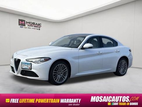 Used 2019 Alfa Romeo Giulia Ti w/ Quick Order Package 22X Lusso AWD/4WD image 3