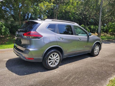 Used 2019 Nissan Rogue SV FWD image 7