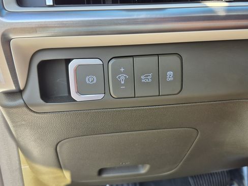 Used 2025 Hyundai Santa Fe Calligraphy FWD image 33