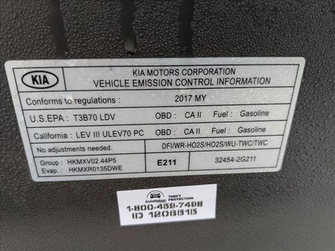 Used 2017 Kia Sorento LX w/ LX Convenience Package image 24