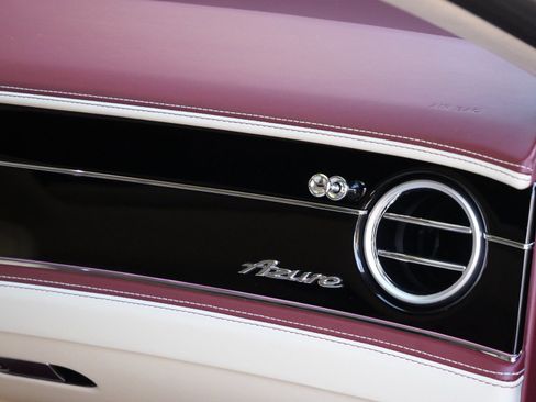 New 2026 Bentley Flying Spur Azure image 23