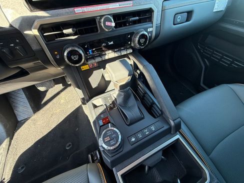 New 2026 Toyota Tacoma 4x4 Double Cab Hybrid image 10