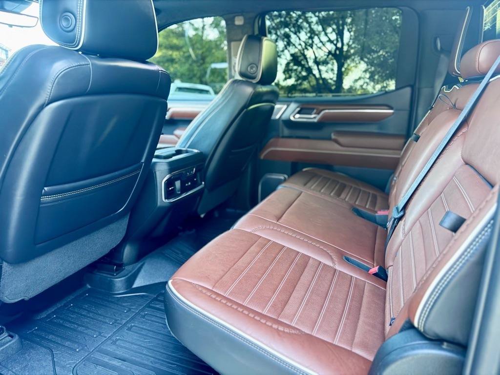 Used 2023 GMC Sierra 1500 Denali Ultimate AWD/4WD image 5