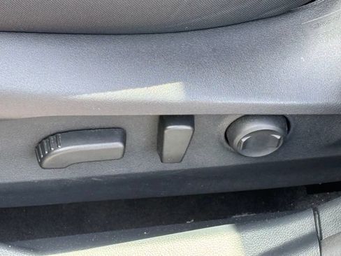 Used 2023 Subaru Outback Premium AWD/4WD image 7