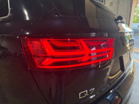 Used 2018 Audi Q7 2.0T Premium Plus w/ Premium Plus Package AWD/4WD image 11