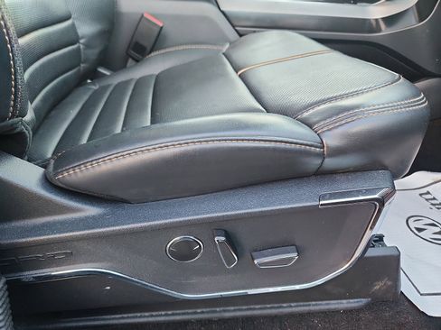 Certified 2022 Ford F150 Platinum w/ Equipment Group 701A High image 33