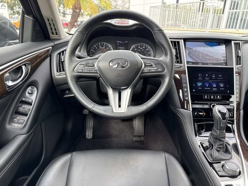 Used 2019 INFINITI Q50 Luxe w/ Essential Package (3.0T Luxe) image 15