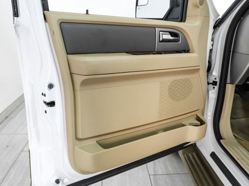 Used 2013 Ford Expedition XLT RWD image 39