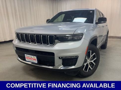 Used 2024 Jeep Grand Cherokee L Limited w/ Luxury Tech Group II AWD/4WD image 9