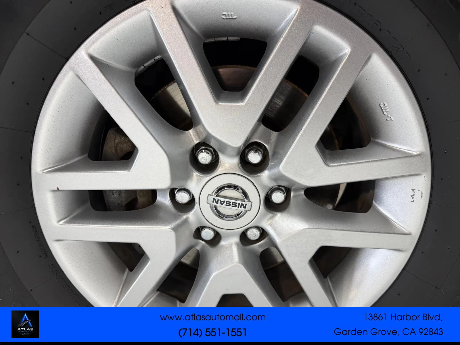 Used 2014 Nissan Frontier SV w/ SV Value Truck Package RWD image 8