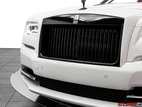 Used 2018 Rolls-Royce Dawn RWD image 14