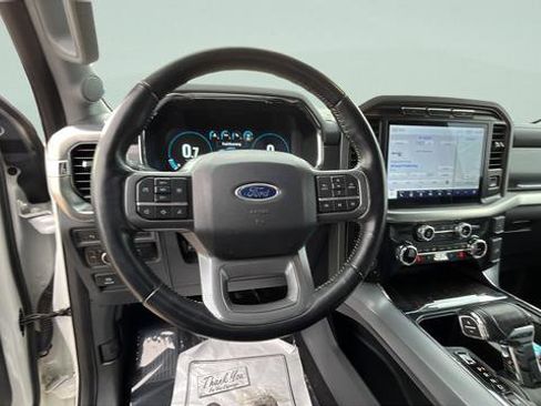 Used 2023 Ford F150 Lariat w/ Trailer Tow Package image 13