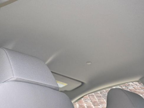 New 2026 Honda HR-V LX image 18