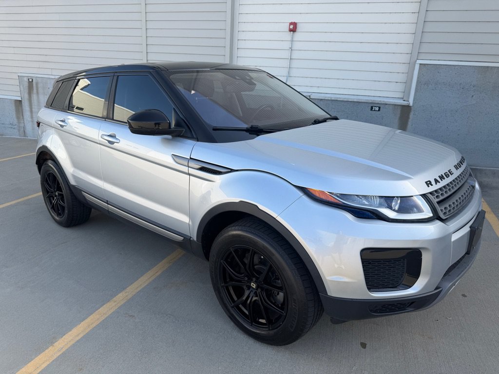 Used 2018 Land Rover Range Rover Evoque SE AWD/4WD image 1