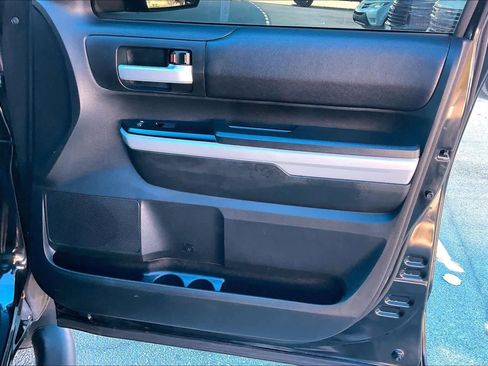 Used 2018 Toyota Tundra SR5 image 22