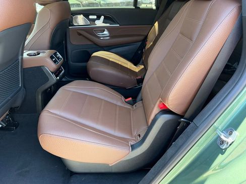 New 2026 Mercedes-Benz GLS 580 4MATIC image 29