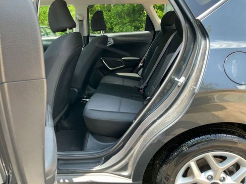 Used 2025 Kia Soul LX w/ LX Technology Package FWD image 21