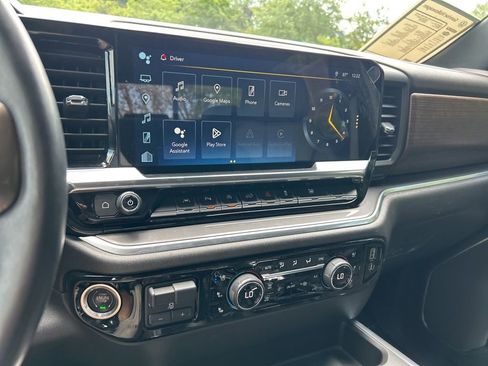 Used 2023 Chevrolet Silverado 1500 High Country w/ Technology Package AWD/4WD image 31