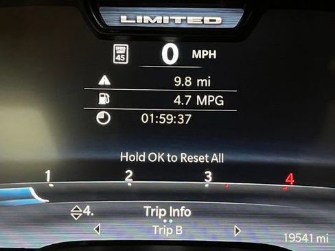 Used 2025 RAM 2500 Limited AWD/4WD image 27