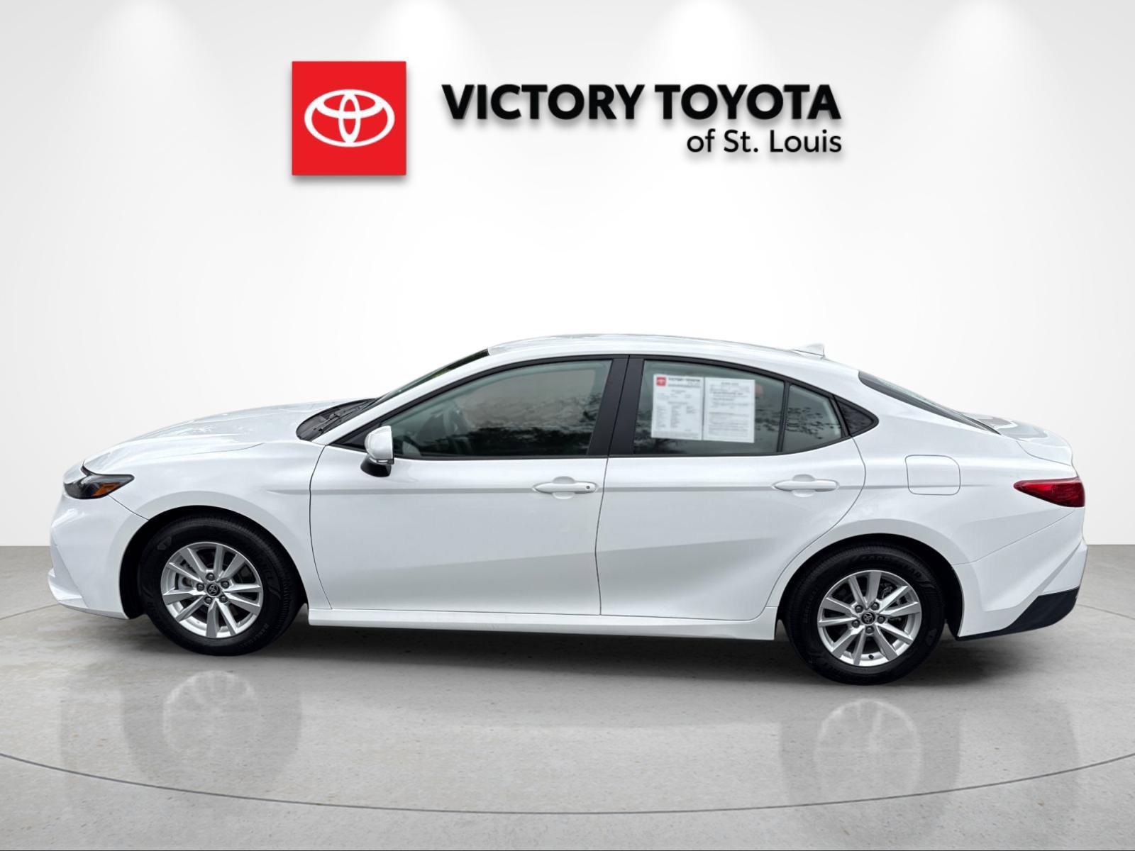 Used 2026 Toyota Camry LE FWD image 6