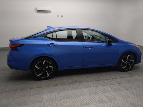 Used 2024 Nissan Versa SR FWD image 10