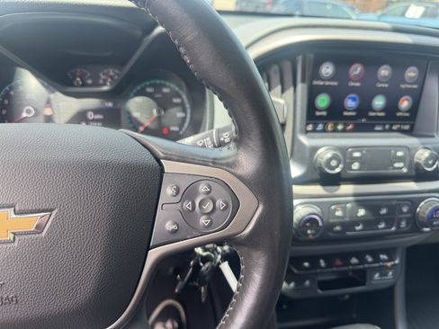 Used 2019 Chevrolet Colorado Z71 AWD/4WD image 31