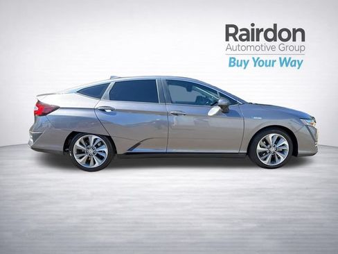 Used 2018 Honda Clarity Plug-In Hybrid image 8