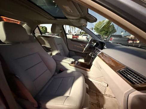 Used 2013 Mercedes-Benz E 350 4MATIC Sedan image 28