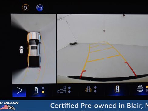 Used 2023 Chevrolet Colorado ZR2 w/ ZR2 Convenience Package III image 3