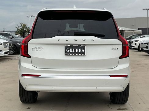 New 2026 Volvo XC90 B6 Ultra w/ Protection Package image 6