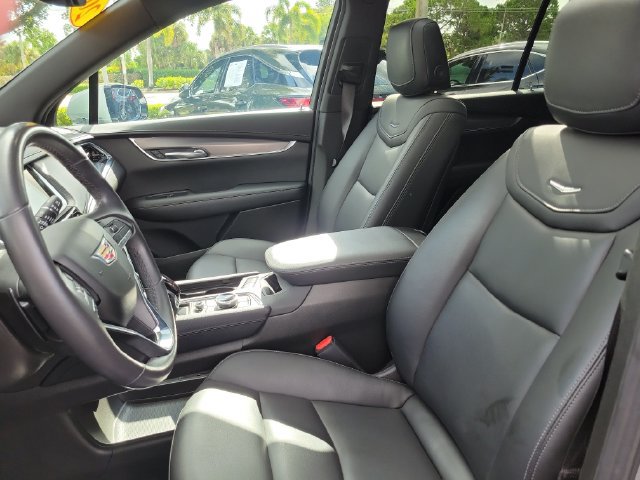 Certified 2024 Cadillac XT6 Luxury AWD/4WD image 21